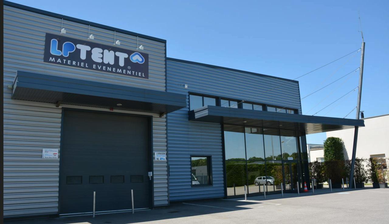 Local d'activité Saint-Quentin-Fallavier 1310m² Location local d'activité Saint-Quentin-Fallavier Isère OLACT2203265 1